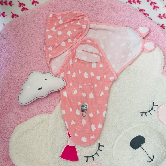 3 Baby Girl Swaddles: Newborn to 3 Months - Picture 4 of 7